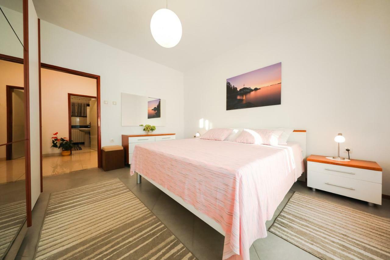 Antisin Apartment *